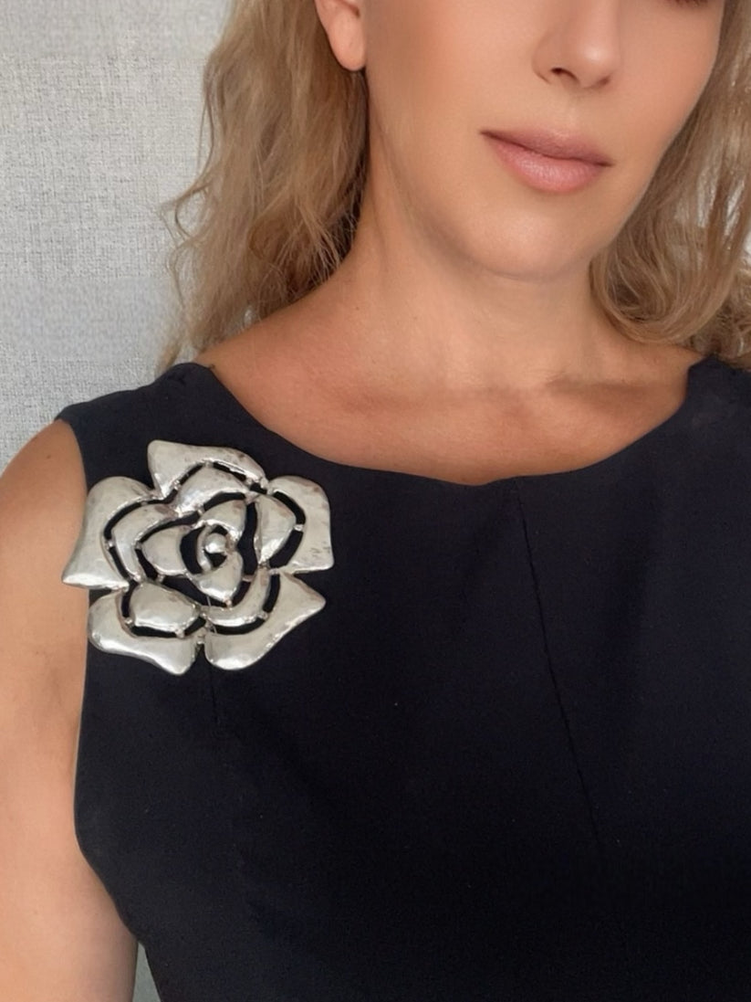 Broche Camelia en plata 10µ grande 3D - Imagen 2