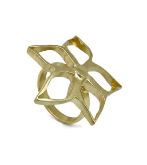 Anillo Irregular Blom G dorado chapado latón