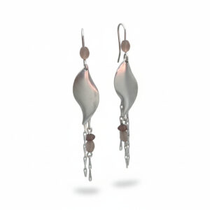 Pendiente Hojas caidas con cadenas plata 10µ y rosas