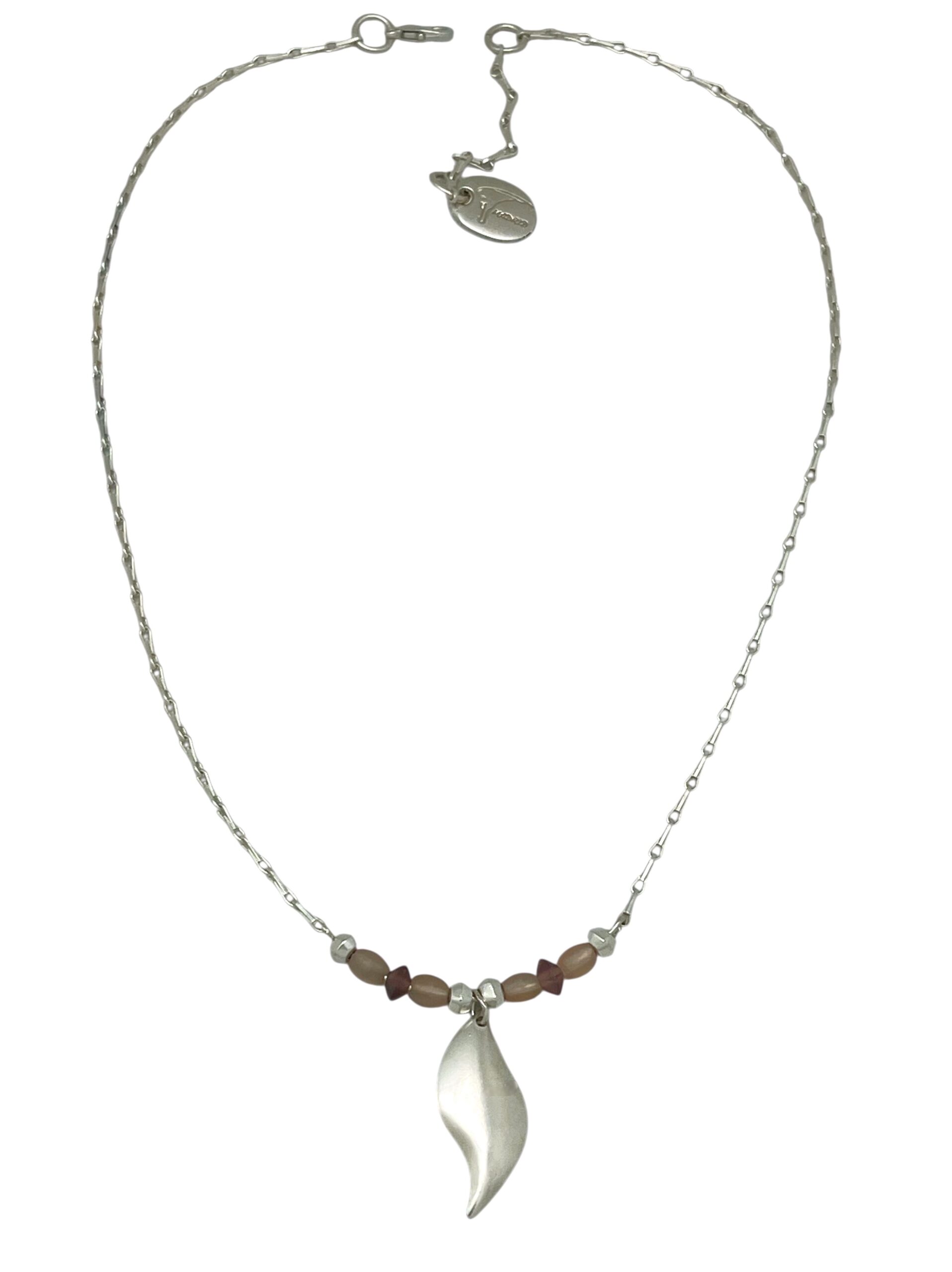 Collar Hoja Caida en latón plata 10µ y rosas