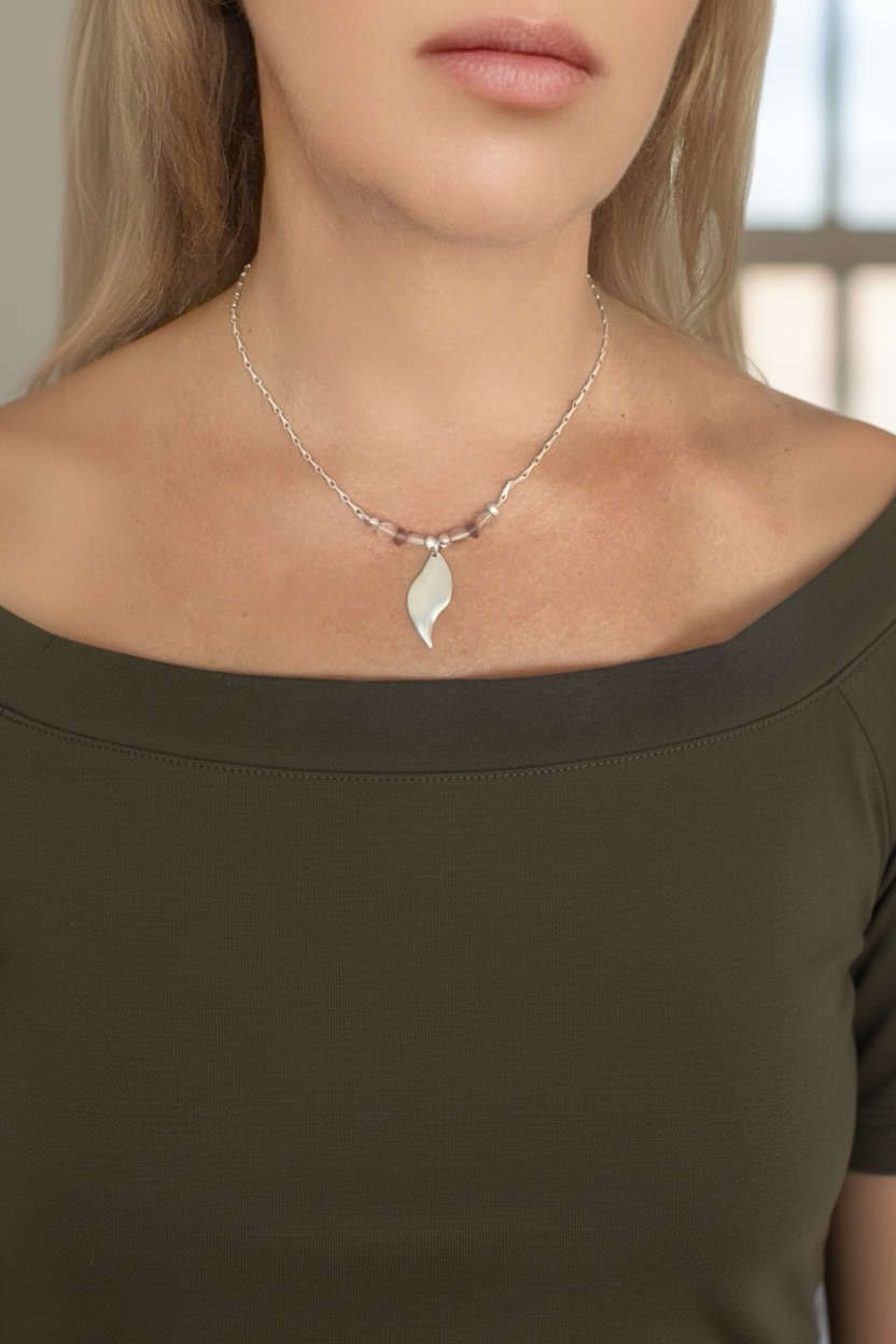 Collar Hoja Caida en latón plata 10µ y rosas - Imagen 4