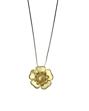 Collar colgante Camelia 3D en dorado latón