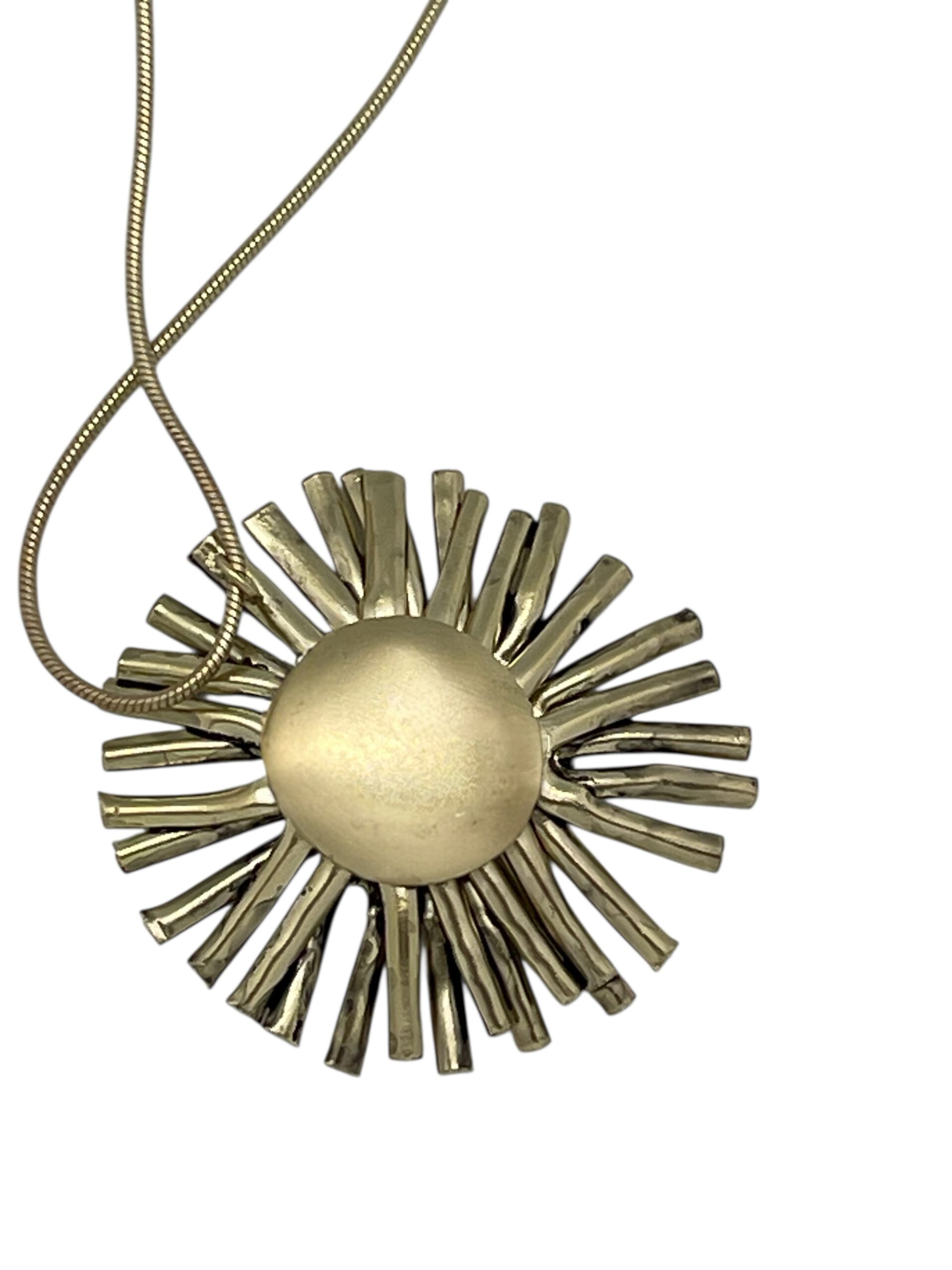 Collar colgante Girasól dorado latón - Imagen 5