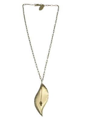 Collar colgante Elara con gancho en dorado latón