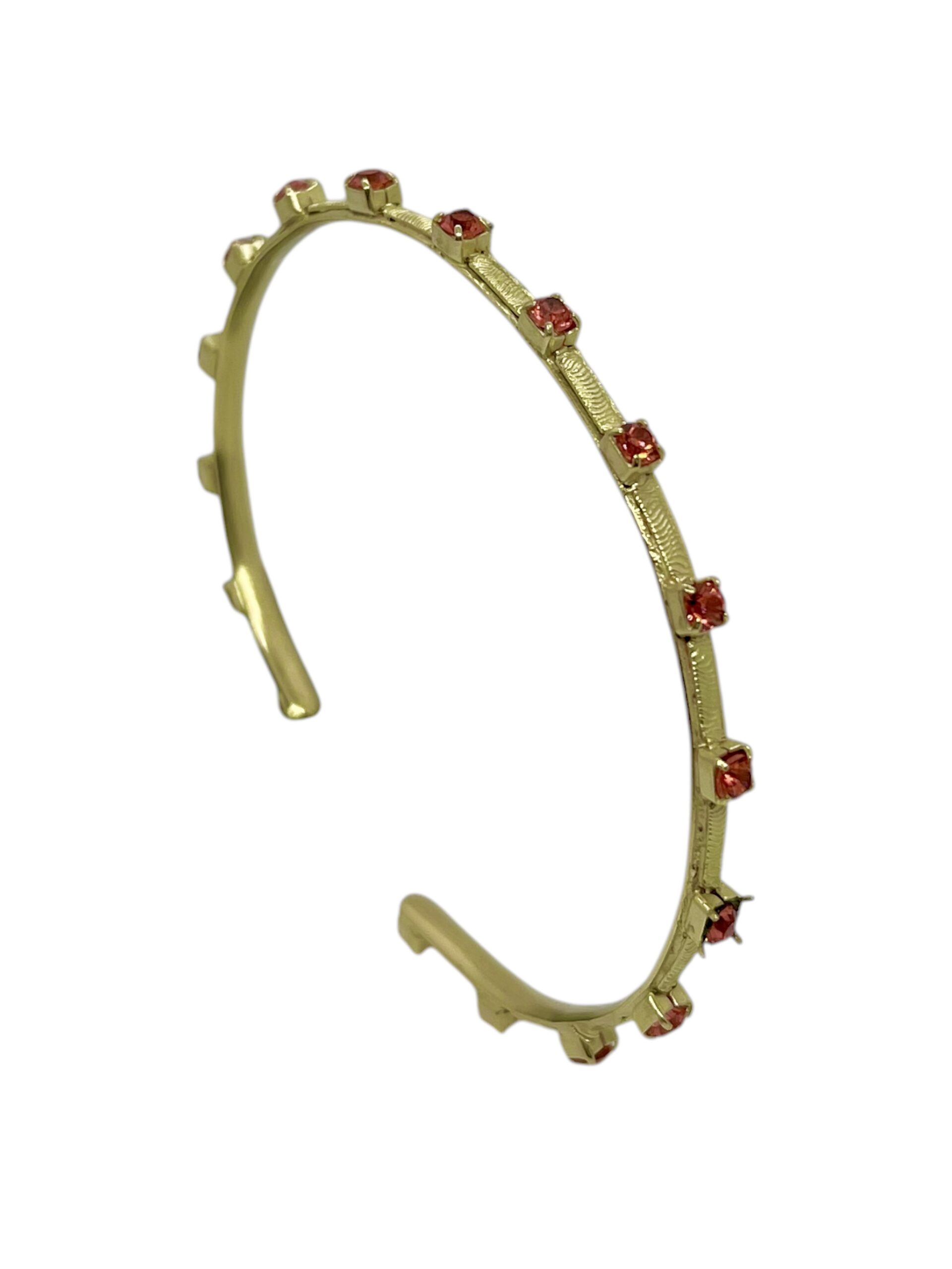 Pulsera Point dorado y cristales de Sw en paparadcha